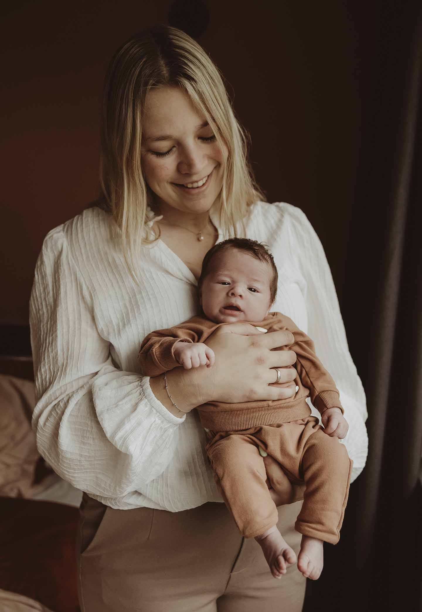 newborn fotograaf zeeland newbornshoot zeeland