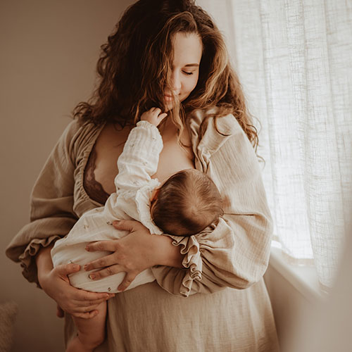 motherhood terneuzen motherhood shoot zeeland zeeuws-vlaanderen
